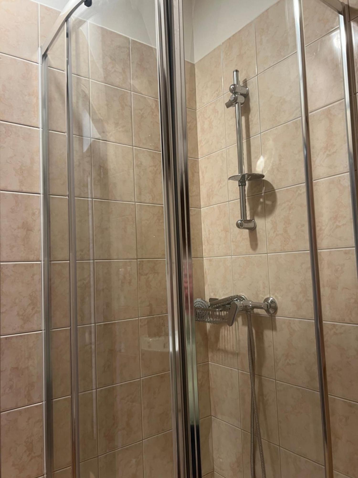 Ubytovani 1Kk Ve Zlonicich Slaný Exteriör bild